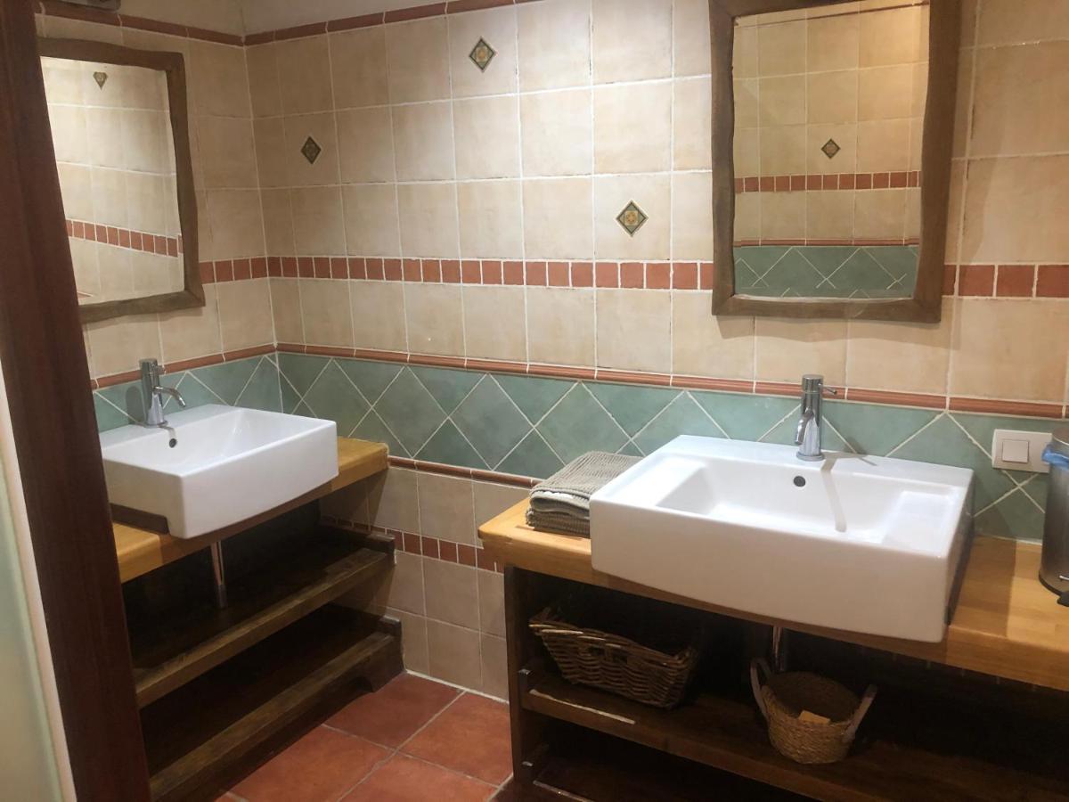 Gite De Groupe 9Ch Ou 3 Gites Independants De 3Ch - Patio Et Piscine Interieure Chauffee Toute L'Annee Валлон-Пон-д'Арк Екстер'єр фото
