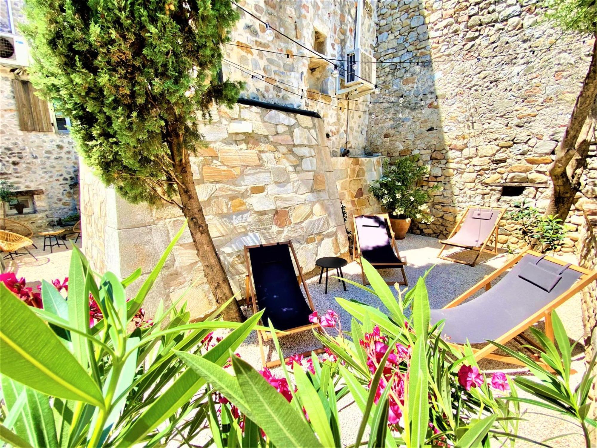 Gite De Groupe 9Ch Ou 3 Gites Independants De 3Ch - Patio Et Piscine Interieure Chauffee Toute L'Annee Валлон-Пон-д'Арк Екстер'єр фото